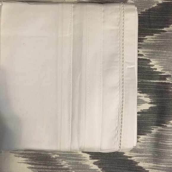 Vera Wang Bedding Vera Wang Luxury King Flat Sheet Pillowcase Set